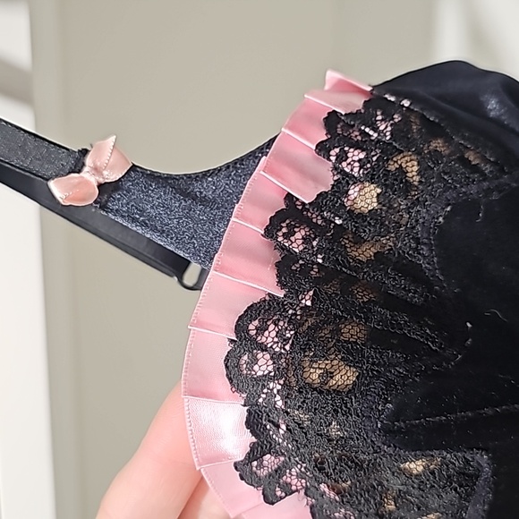 Lingerie Vintage black pink body shaper/garters - Picture 1 of 5